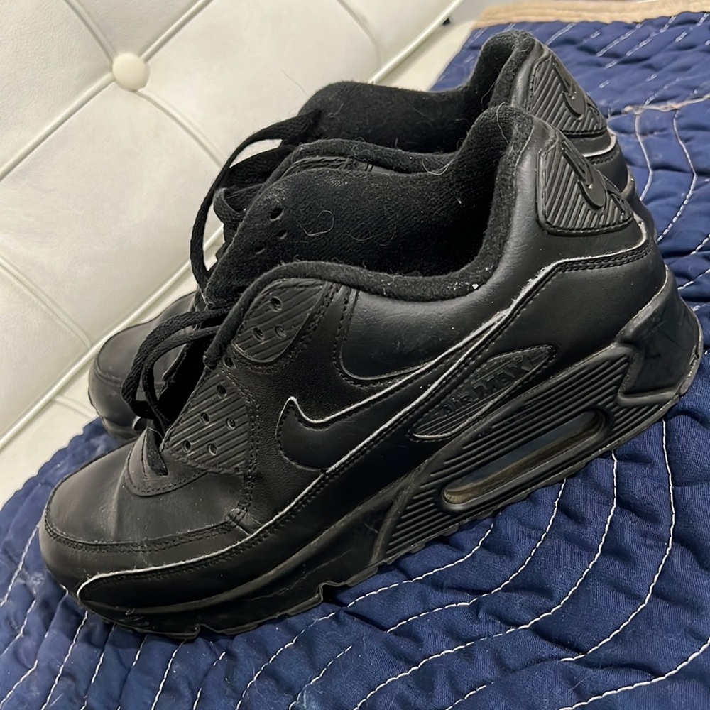 Men’s Nike Air size 8.5